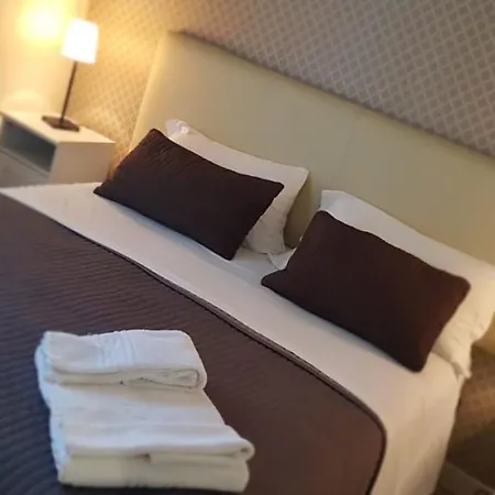 H224 Hotell 3*